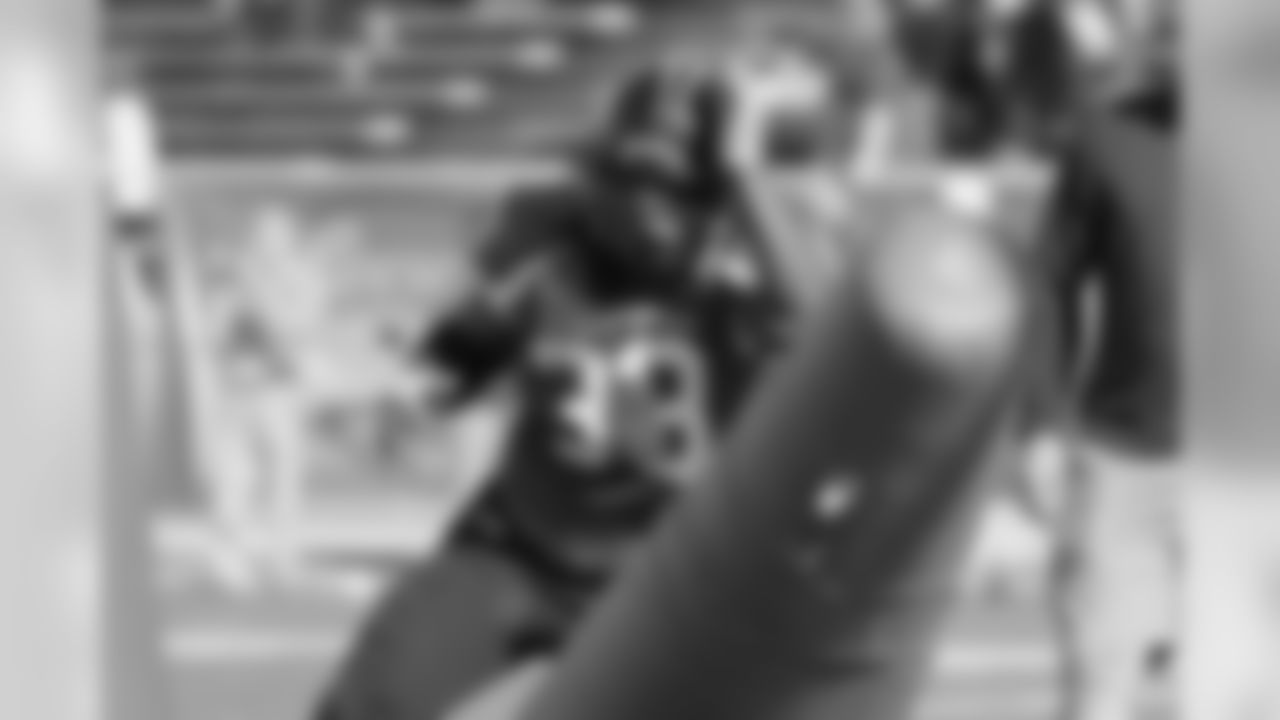 LB Markus Golden