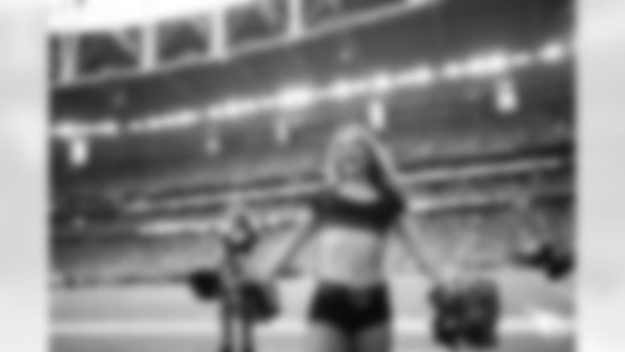 The Arizona Cardinals Cheerleaders during the Week 5 game against the Cincinnati Bengals on Sunday, Oct. 8, 2023.