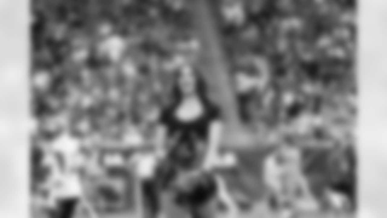 The Arizona Cardinals Cheerleaders during the Week 5 game against the Cincinnati Bengals on Sunday, Oct. 8, 2023.