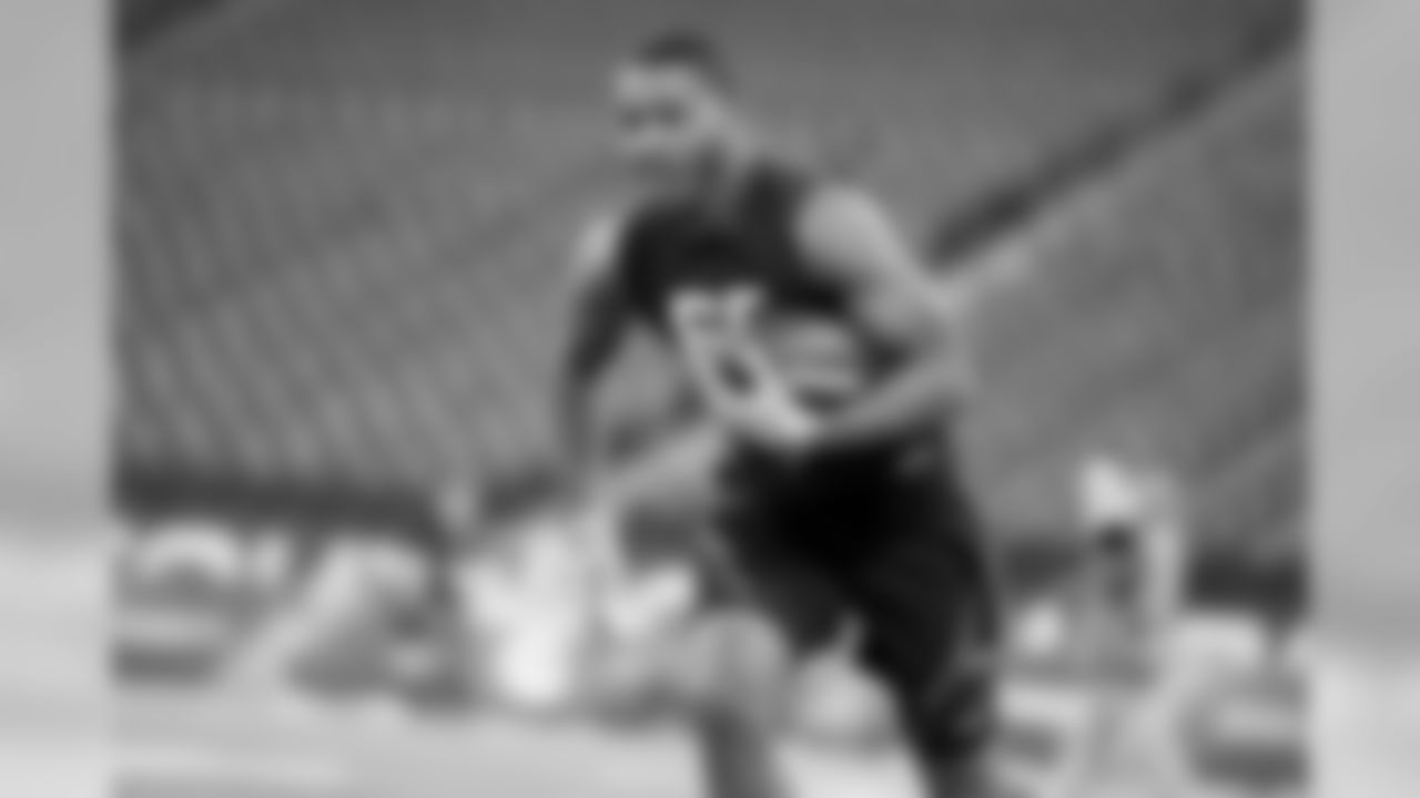 Clemson S Van Smith: Projected sixth-rounder