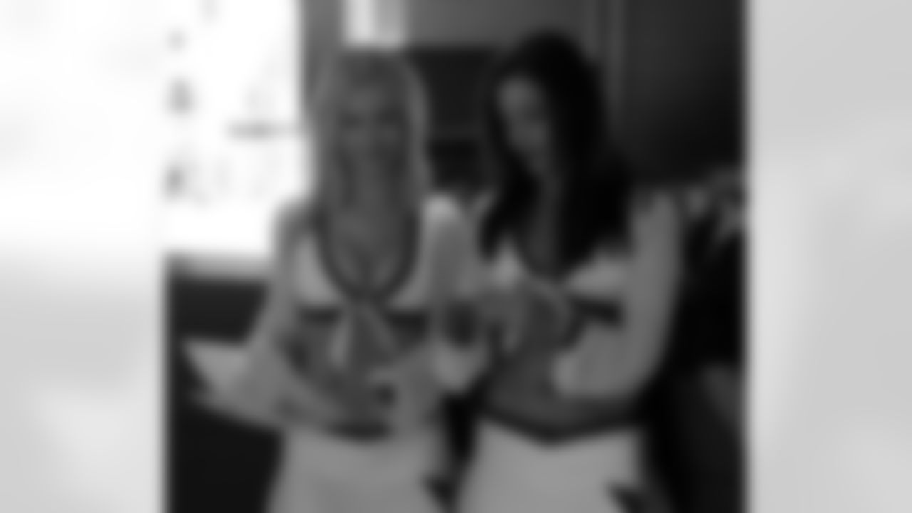 Cardinals cheerleaders