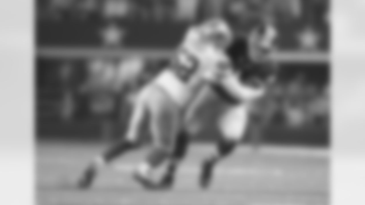 OLB Justin Durant
