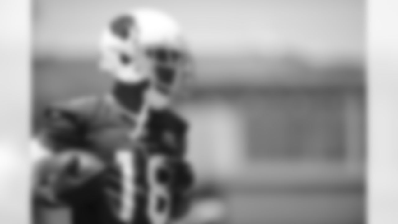 Arizona Cardinals wide receiver A.J. Green (18) practices during Week 2 of the OTA offseason program on Thursday, June 2, 2022 in Tempe, AZ.