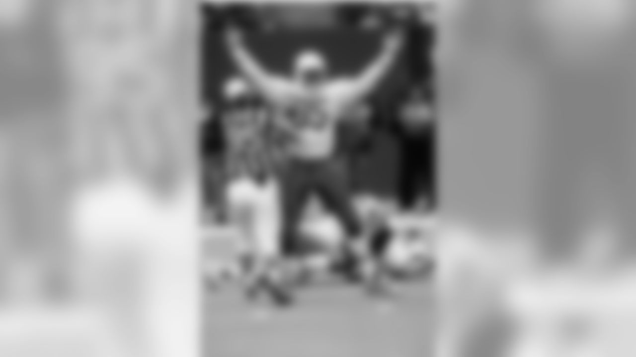 First round: LB Jamir Miller (1994)