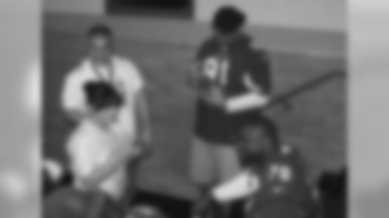 Matt Shaughnessy and Earl Watford talk to fans