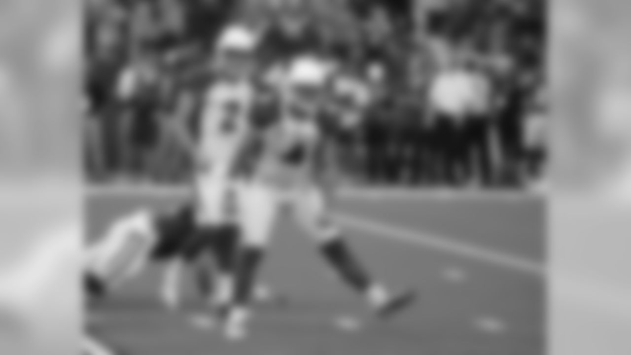 K Phil Dawson celebrates the game-winning field goal