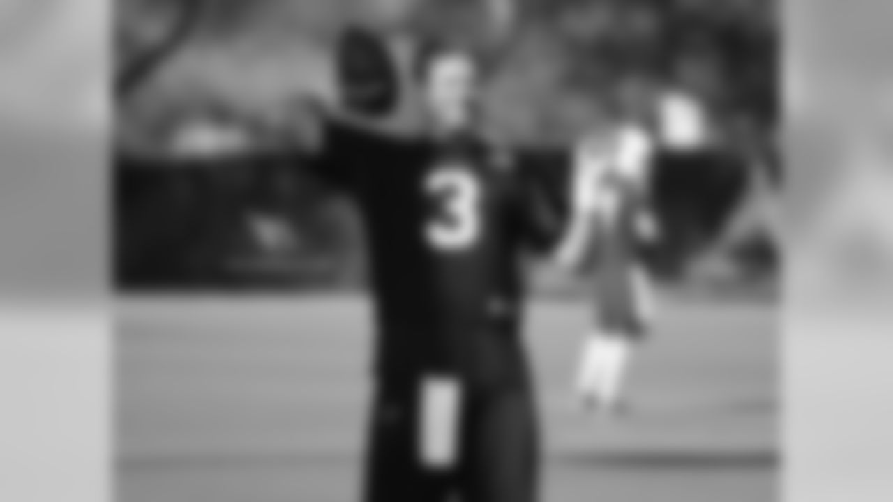 QB Carson Palmer