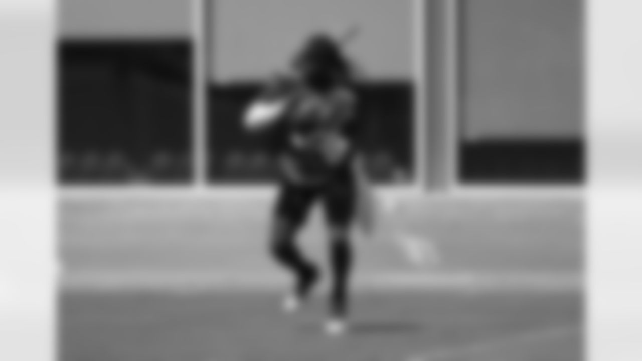 WR Cobi Hamilton