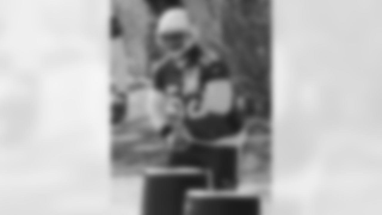 LB LaMarr Woodley