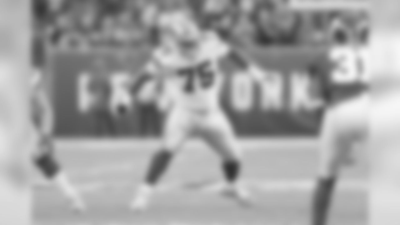 Tackle Cameron Fleming