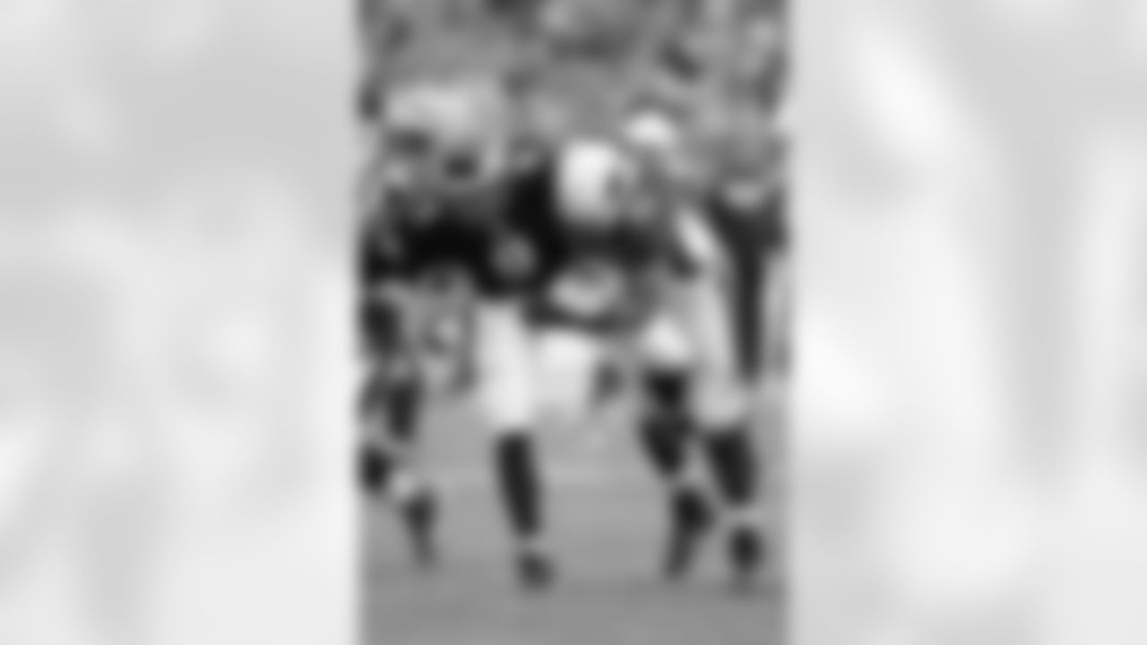 LB Matt Shaughnessy: 3 sacks