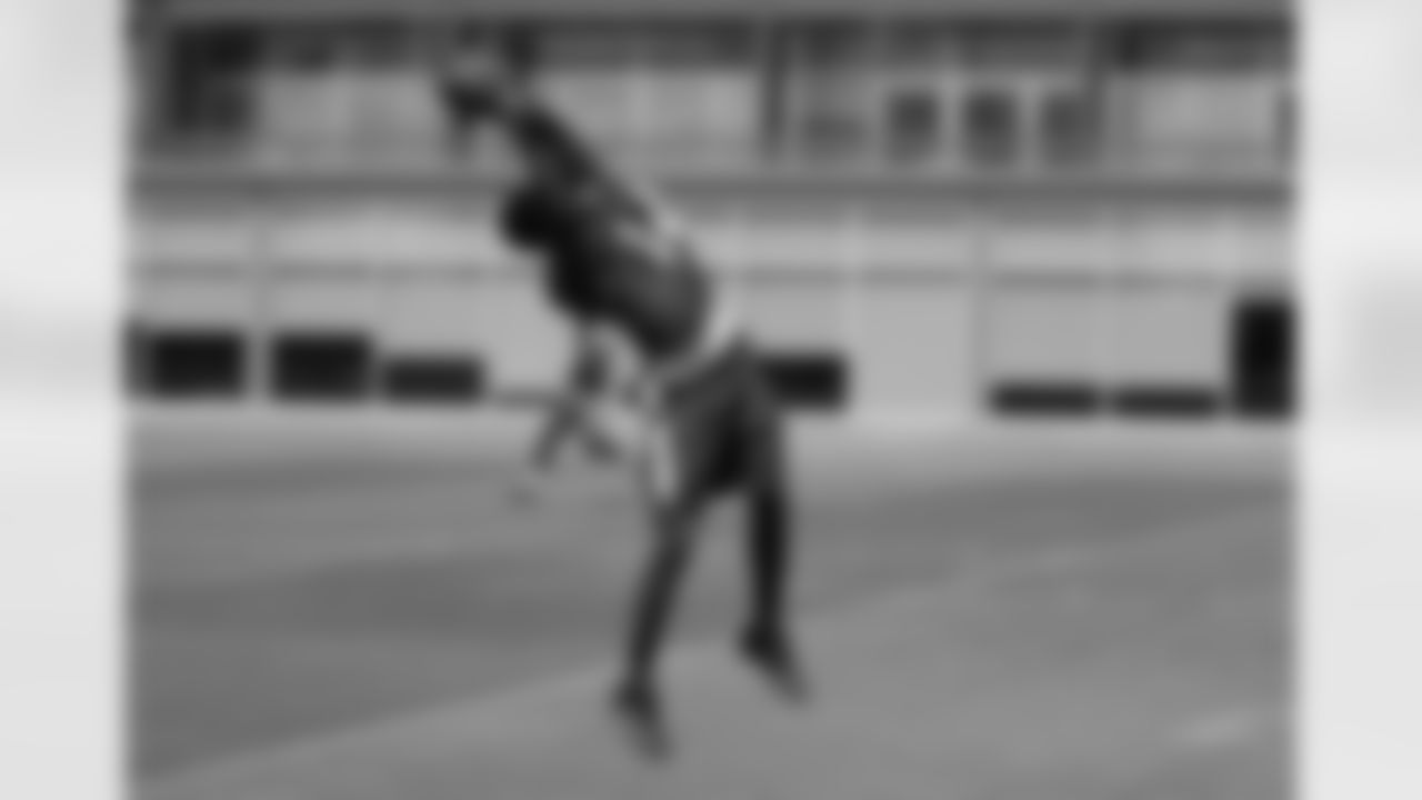 WR J.J. Nelson