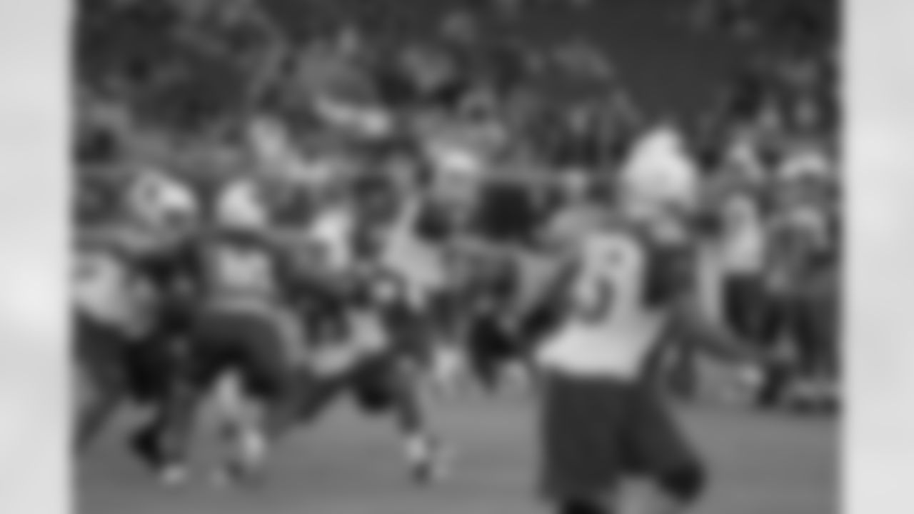Kevin Kolb delivers