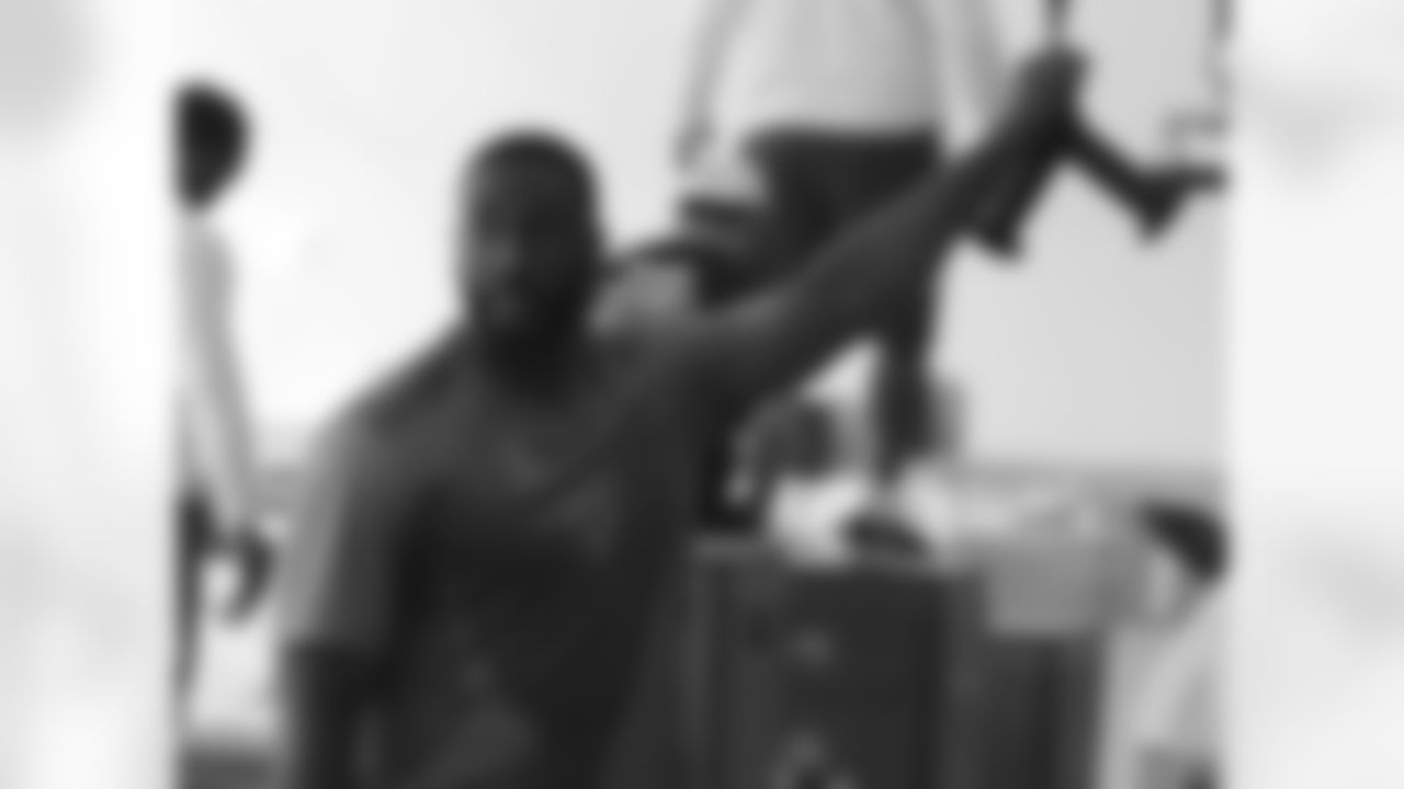 LB Alex Okafor