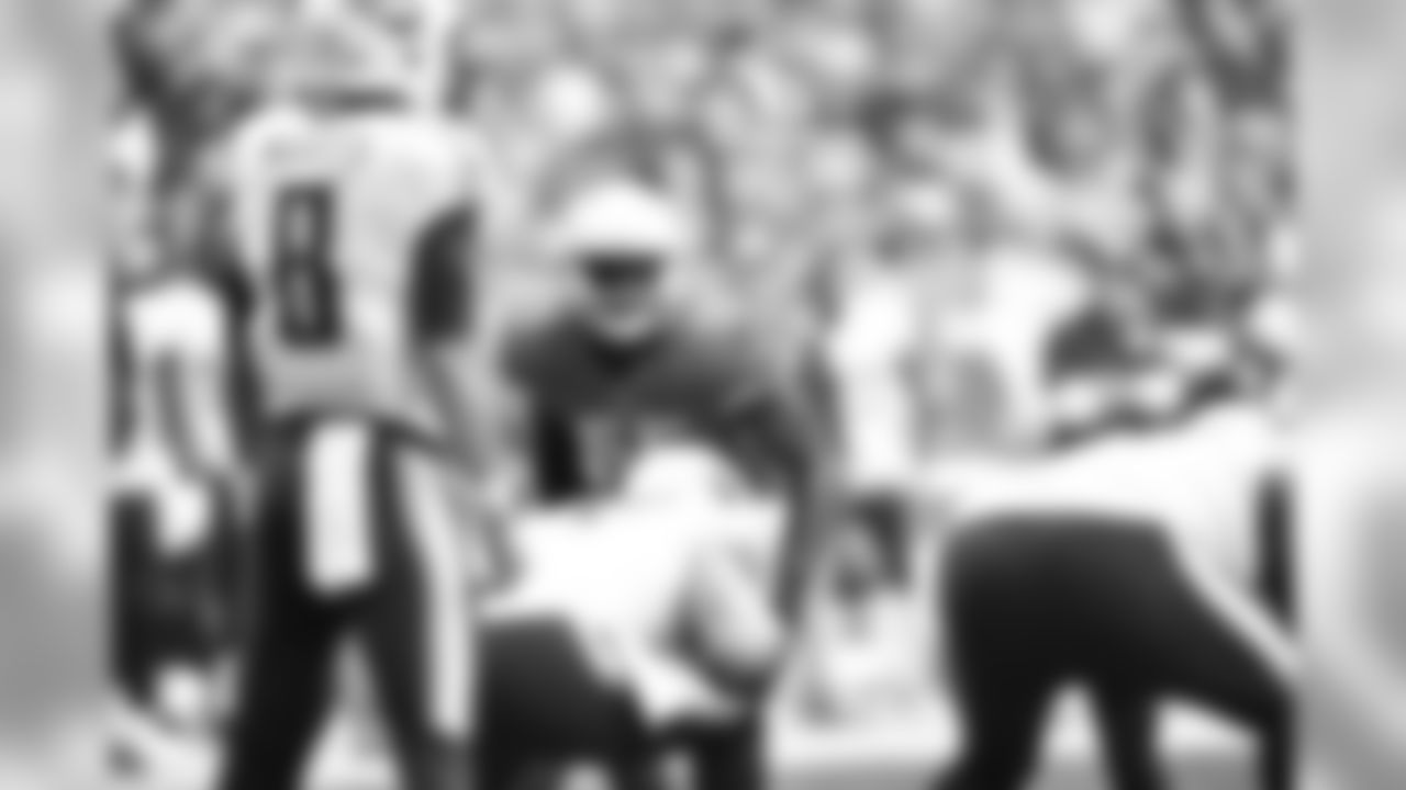 LB Chandler Jones