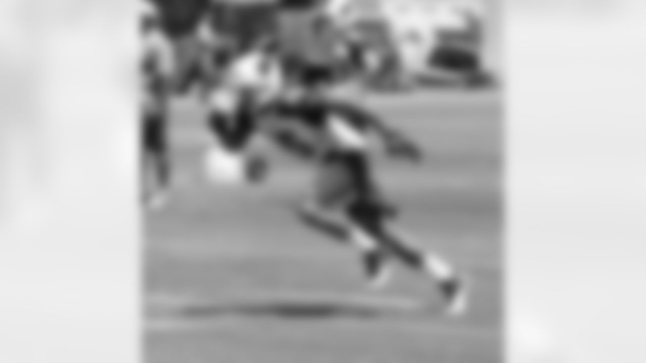 WR Michael Floyd starts a route