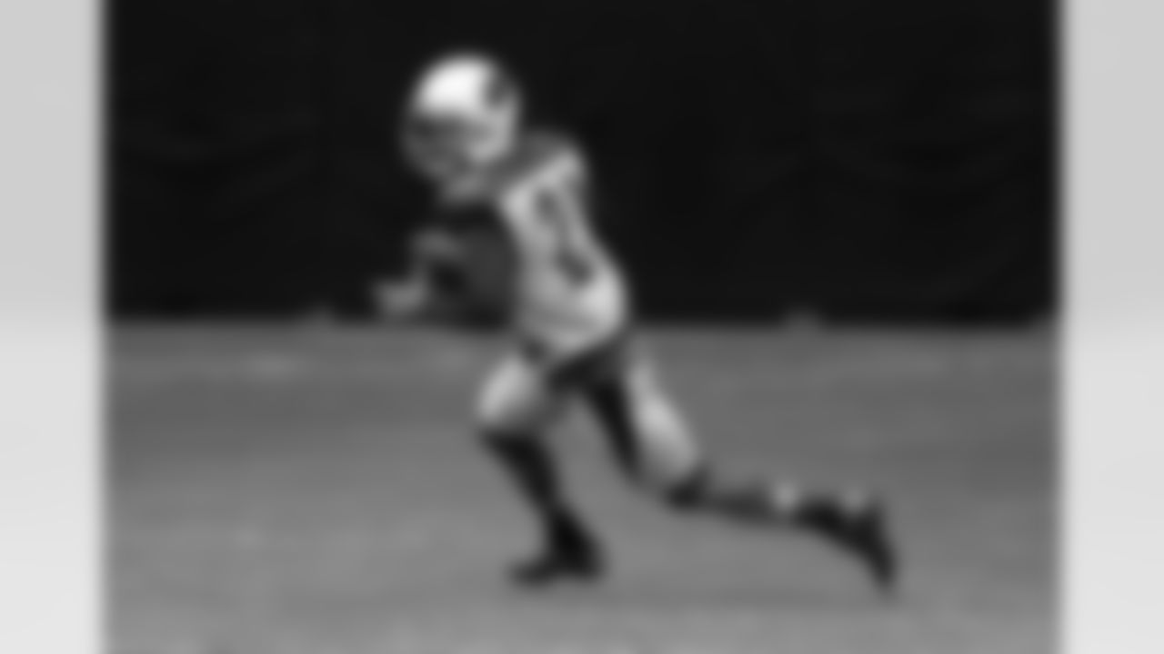 CB Patrick Peterson returns an interception