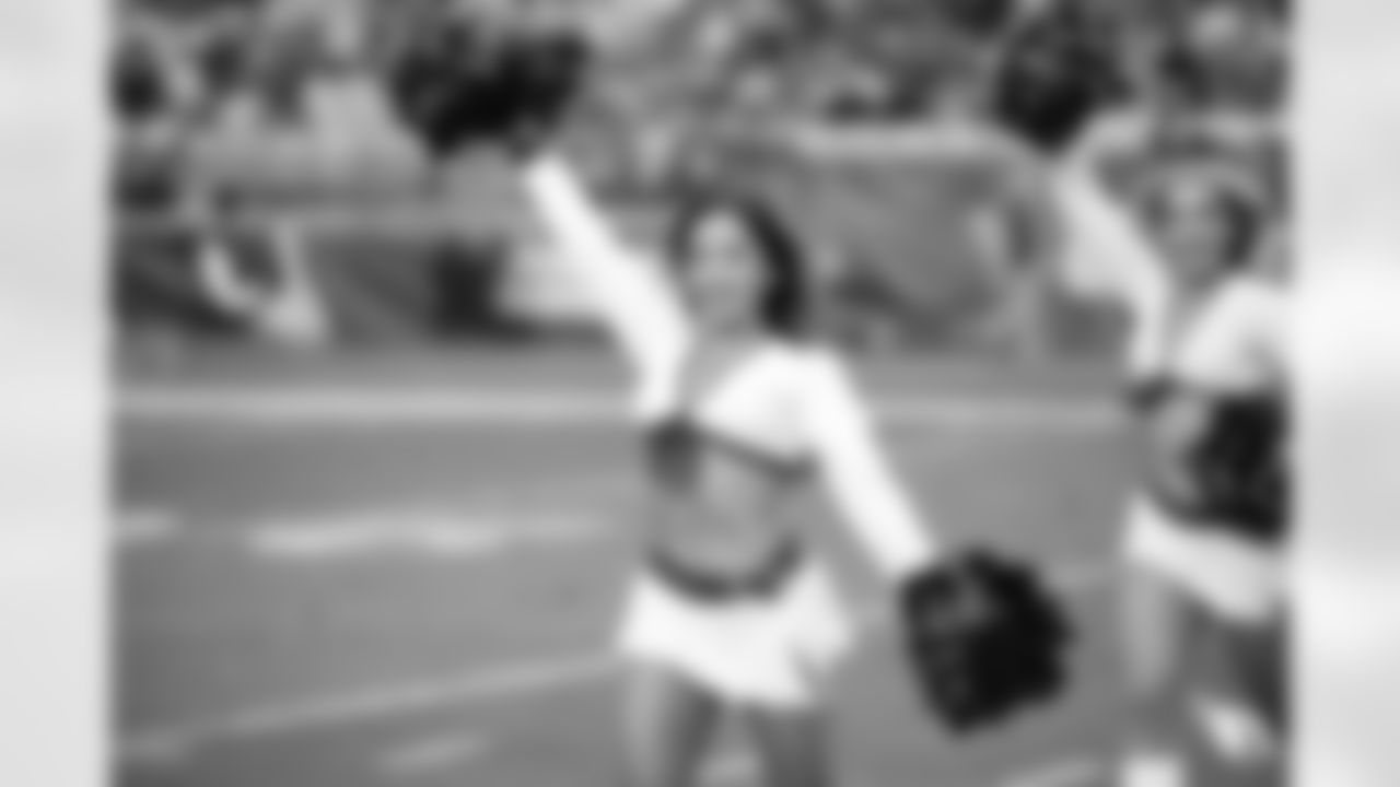 SEAHAWKS (53)