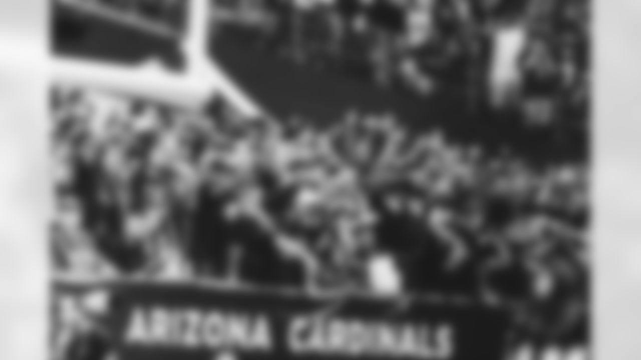 Images from the 2021 regular-season home opener between the Cardinals and Vikings
