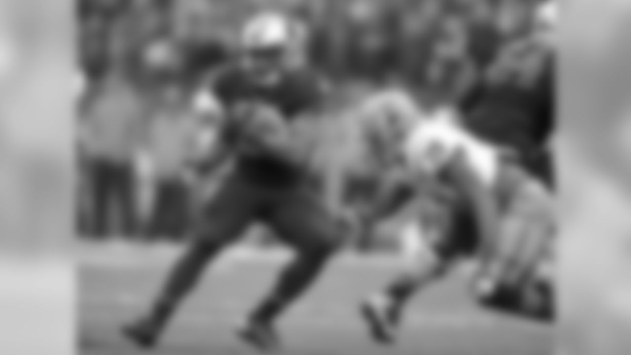 Bucannon goes in for the tackle on Washington RB Bishop Sankey on Nov. 29, 2013
