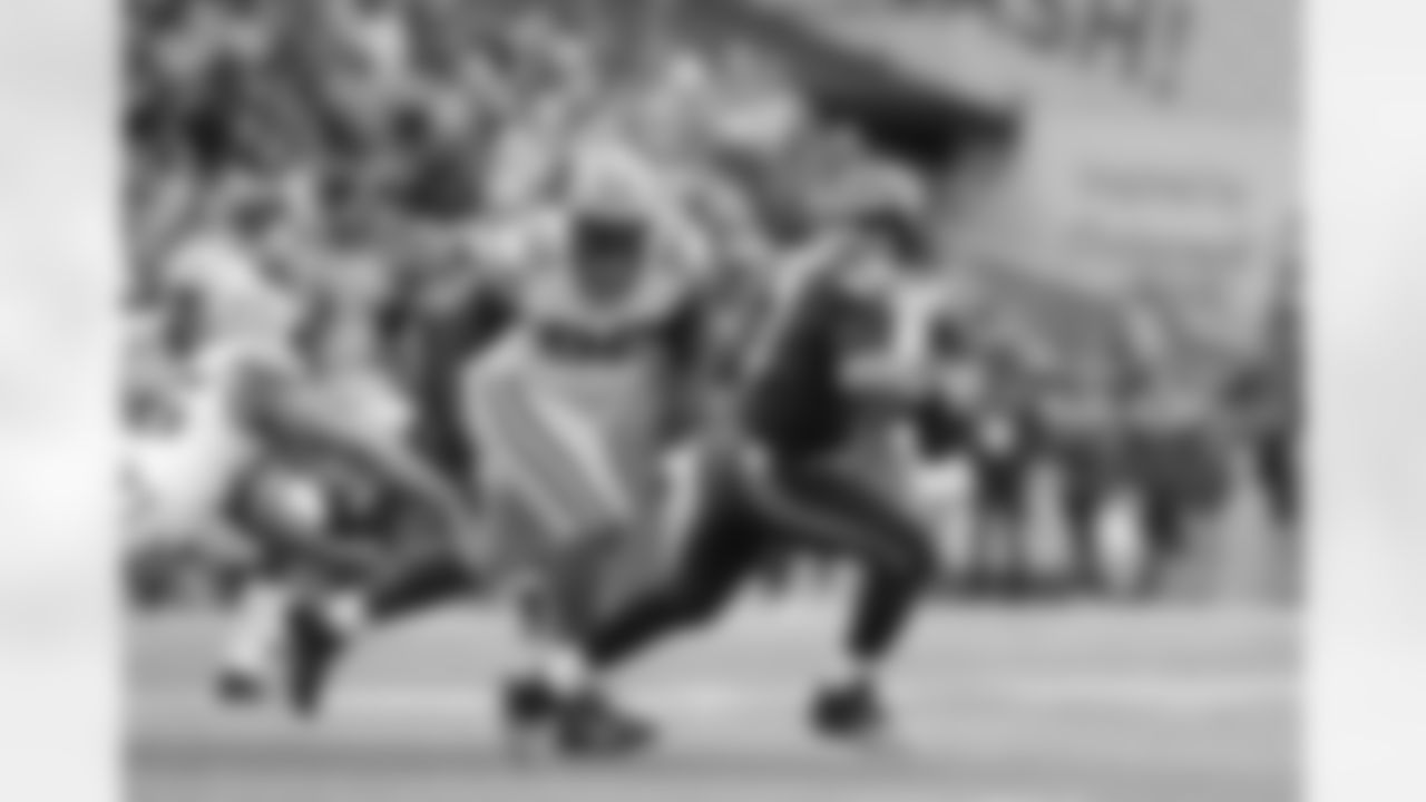 DT LeTroy Guion