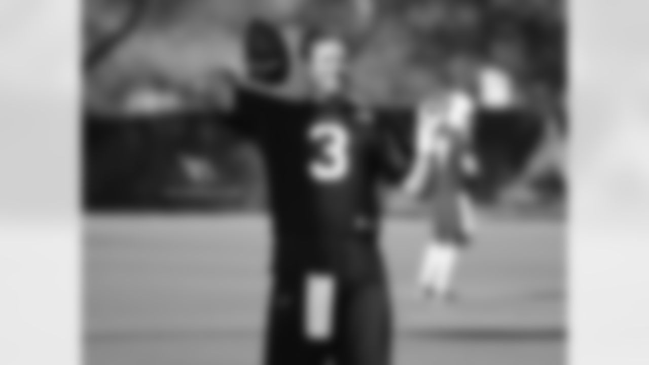 QB Carson Palmer