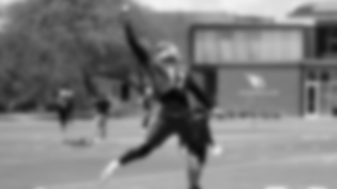 WR Hakeem Butler reaches for a pass