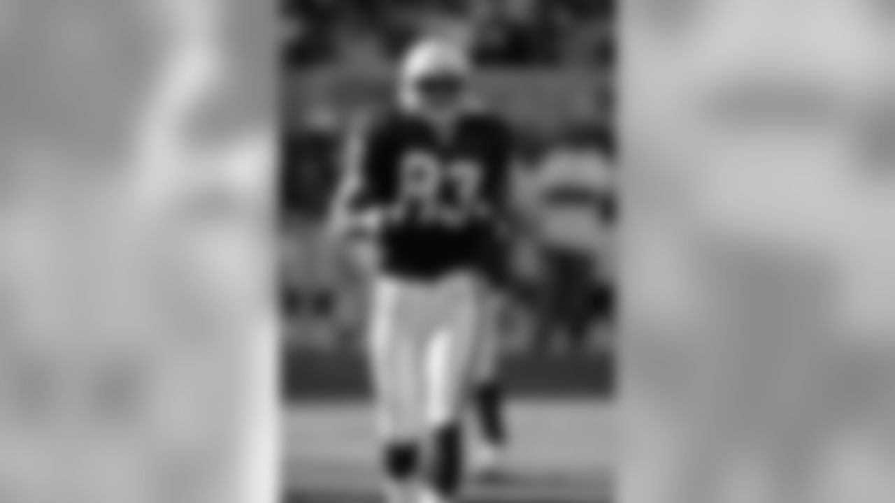 2002: WR Jason McAddley, Alabama