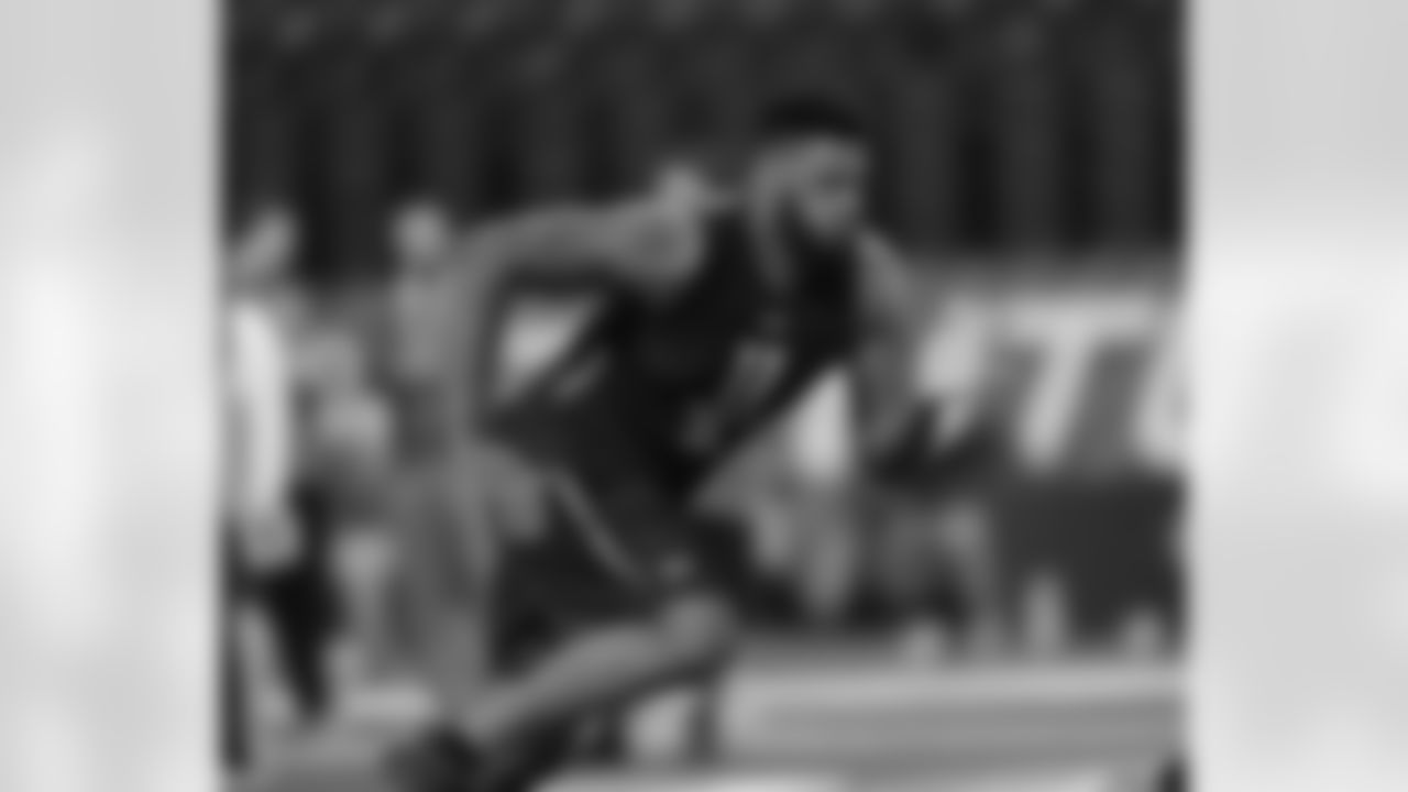 G Julie'N Davenport, Bucknell: Projected fouth-round pick