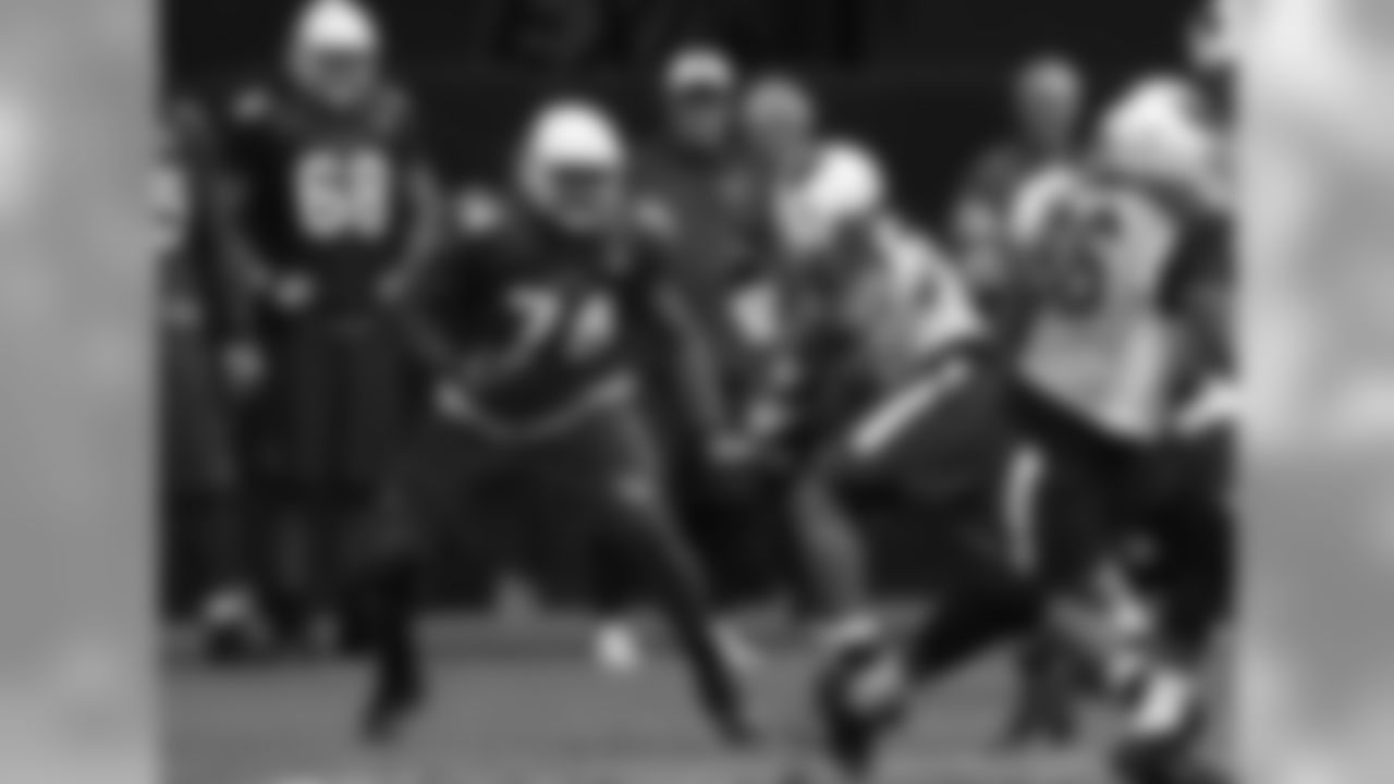 T D.J. Humphries