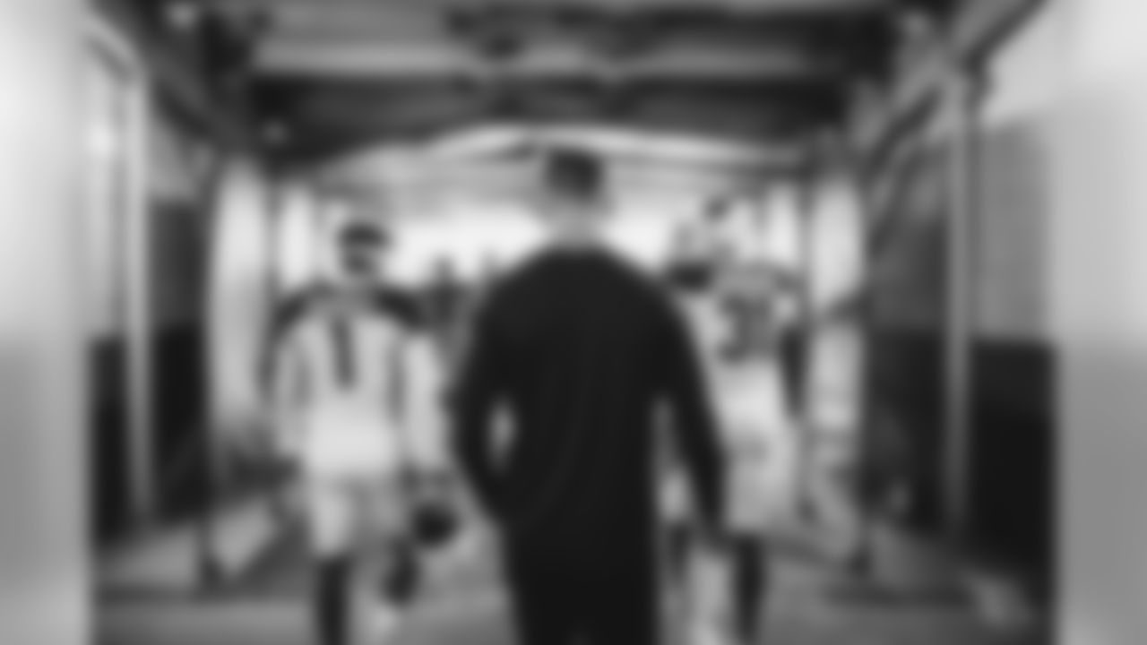 Images of coach Kliff Kingsbury from the 2019 season