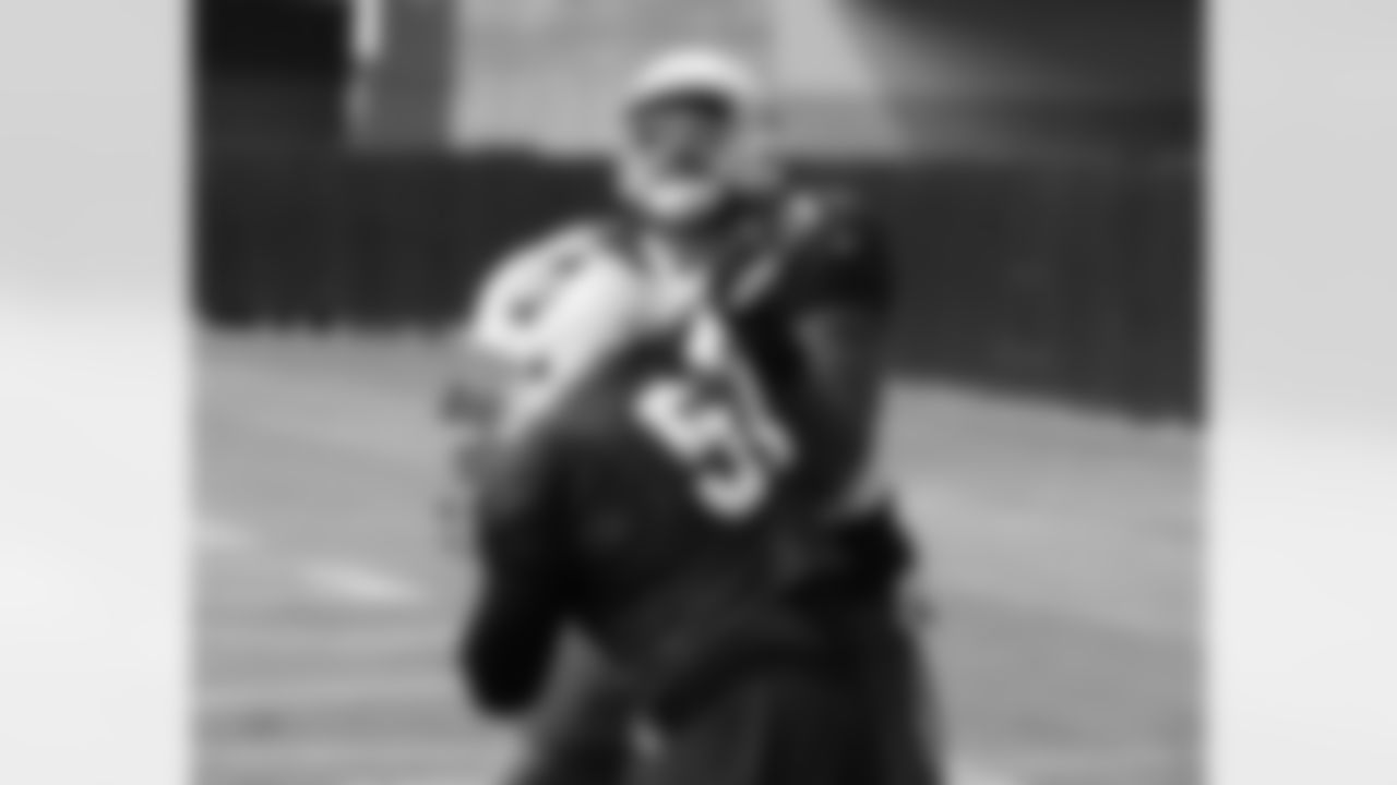 T Bobby Massie stones OLB LaMarr Woodley