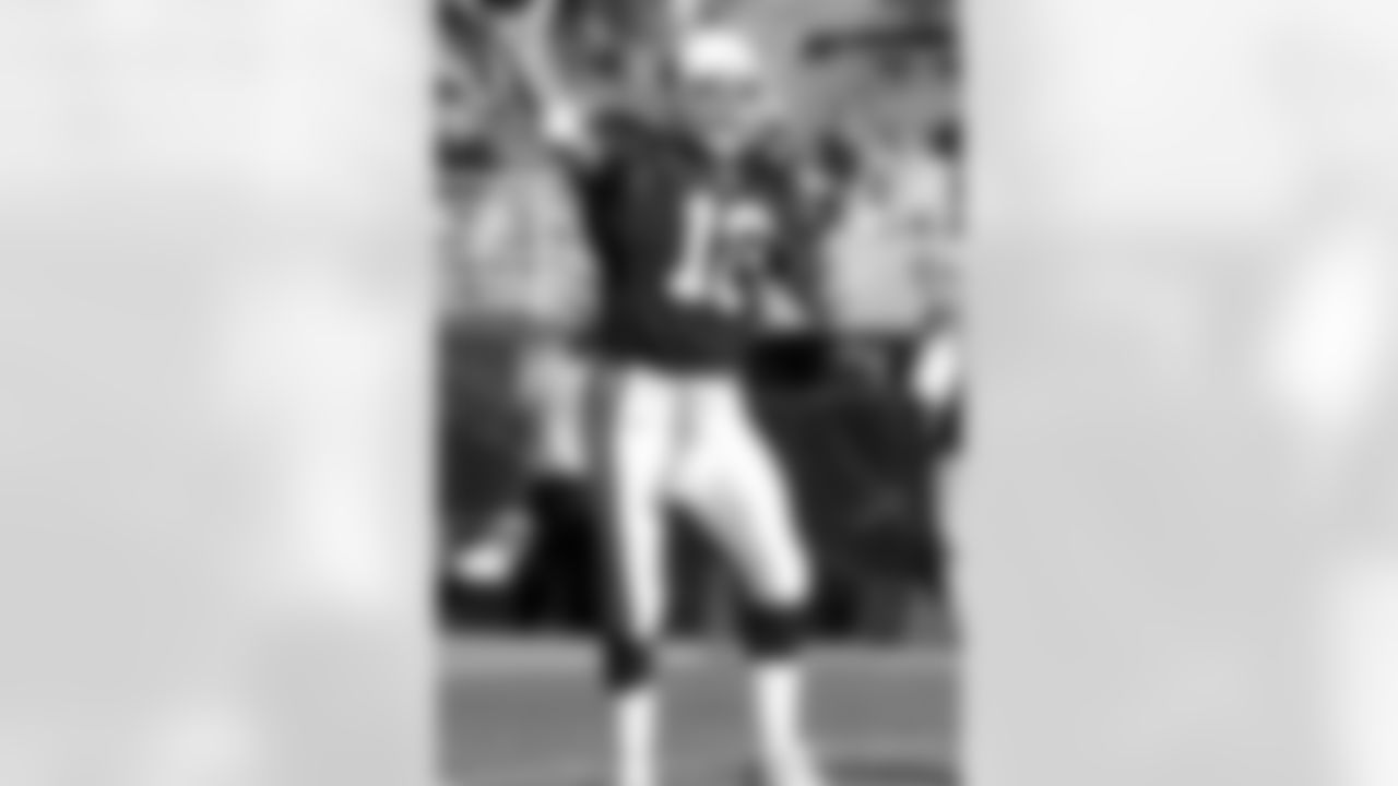 2002: Jake Plummer throws a pass