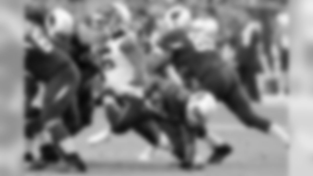 RB Stepfan Taylor runs the ball