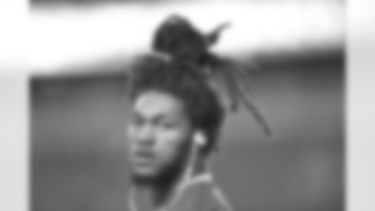 S D.J. Swearinger before the Vikings game