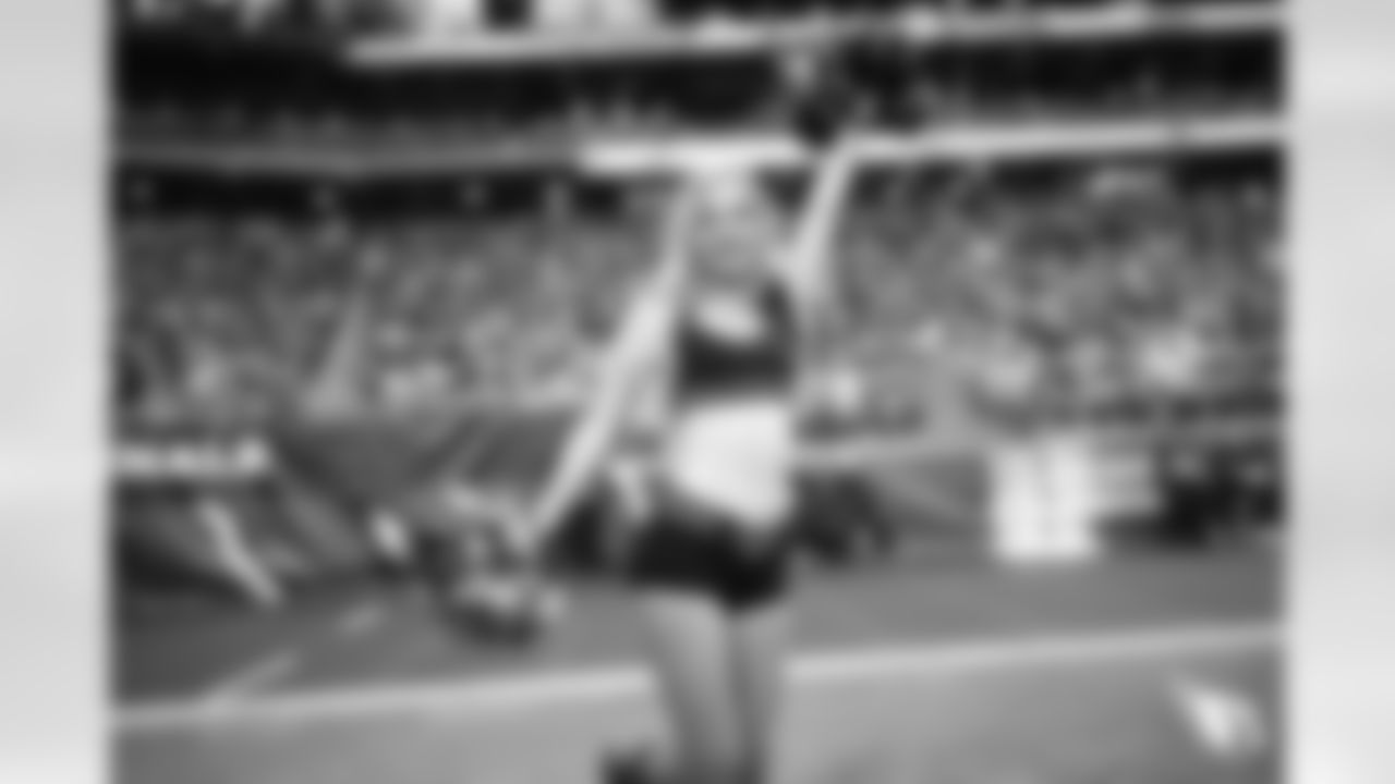 The Arizona Cardinals Cheerleaders during the Week 5 game against the Cincinnati Bengals on Sunday, Oct. 8, 2023.