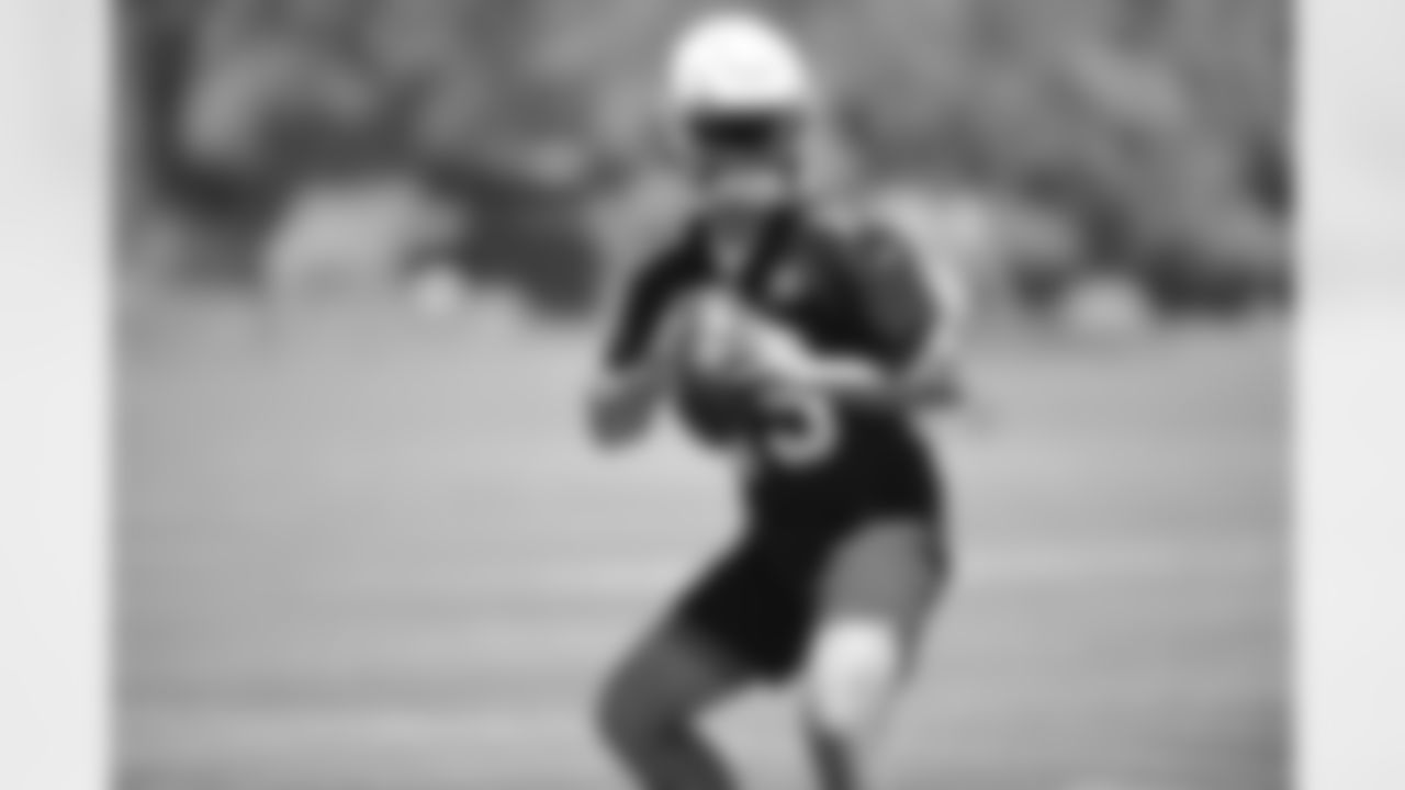 Arizona Cardinals quarterback Trace McSorley (19) practices during Week 2 of the OTA offseason program on Thursday, June 2, 2022 in Tempe, AZ.