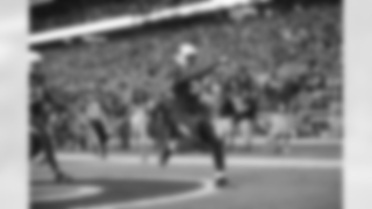 LB Karlos Dansby: 12 points (two interception returns for touchdowns)