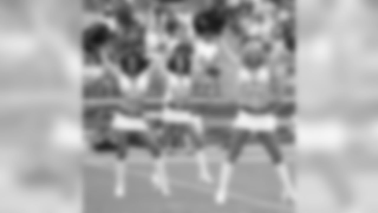 Cards Cheerleaders vs. Texans