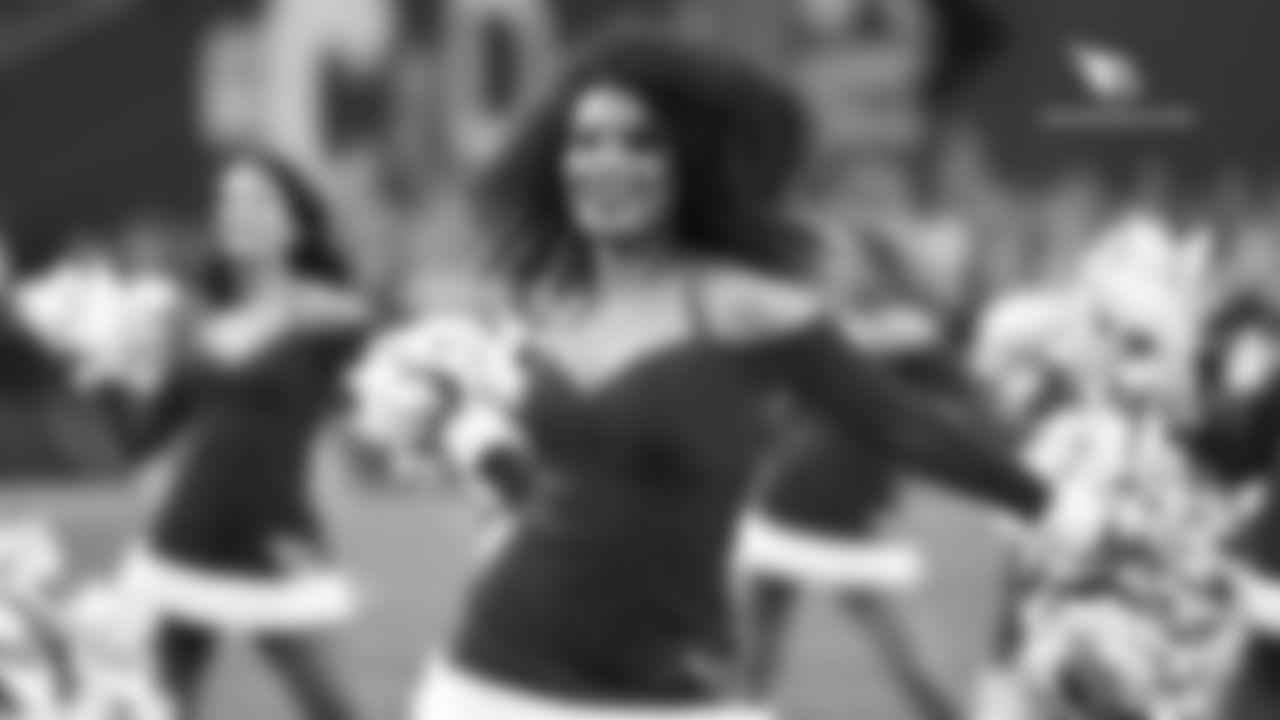 Images of the Cardinals cheerleaders during the Week 16 matchup at State Farm Stadium