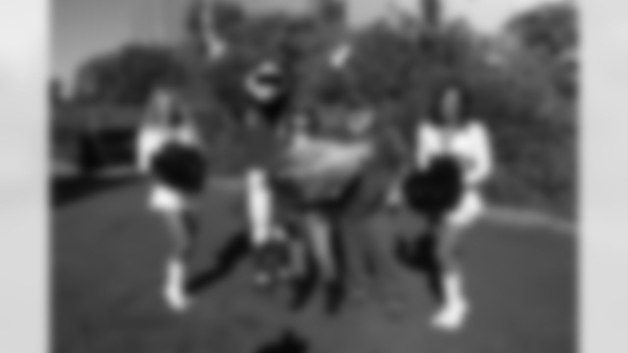SEAHAWKS (104)