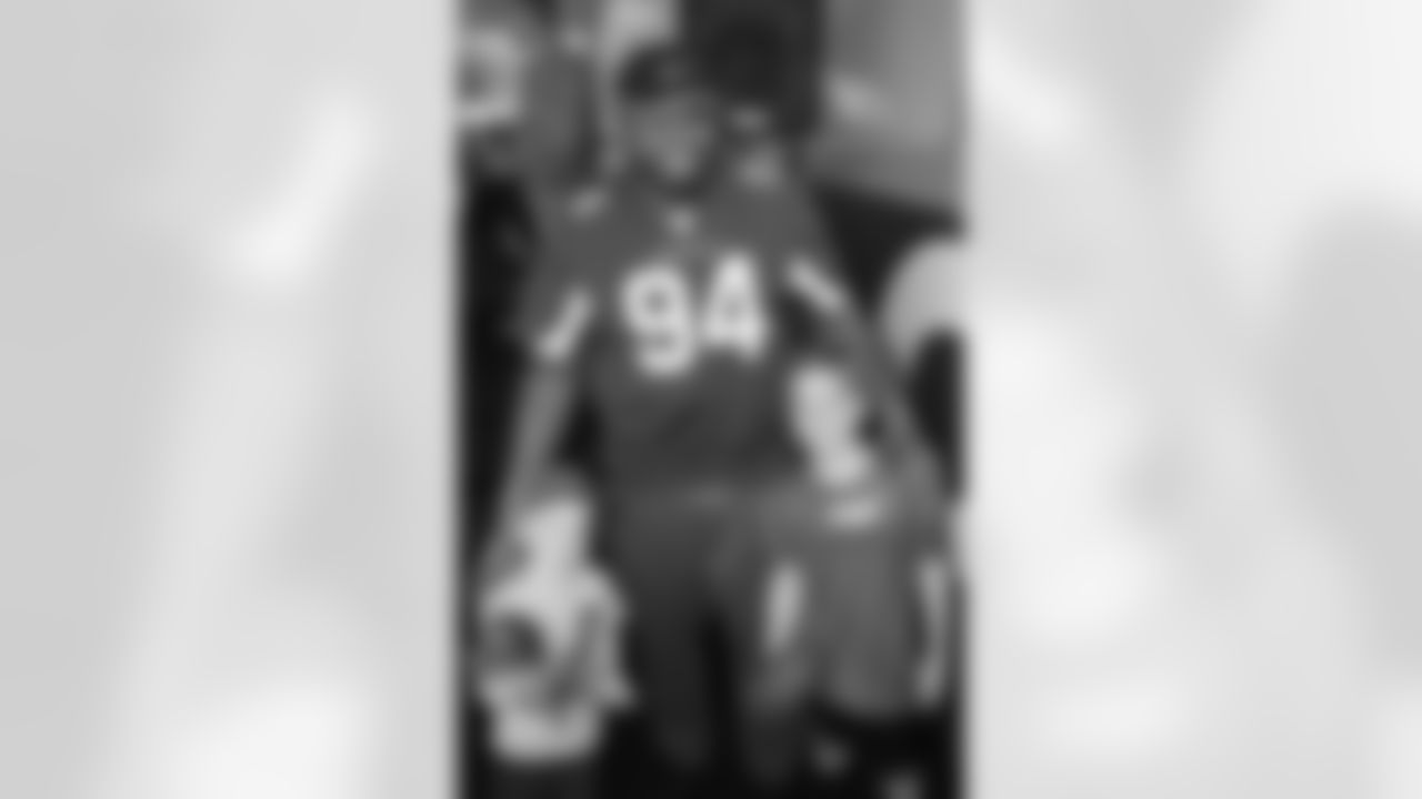 Xavier Williams with some fans