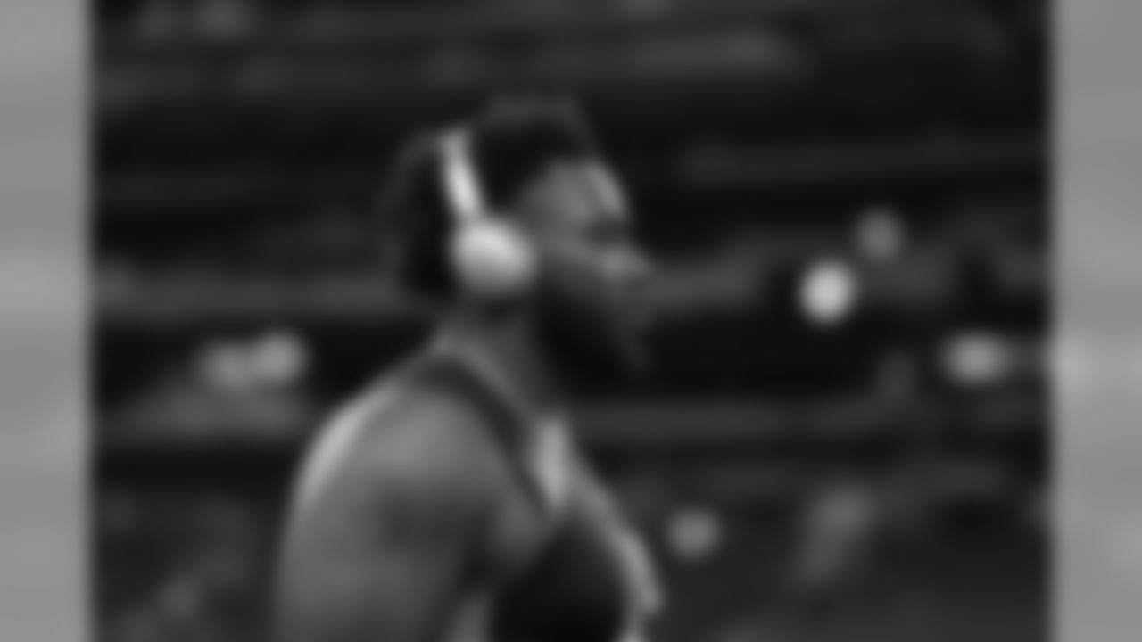 Sixth-round pick: G/C Lamont Gaillard