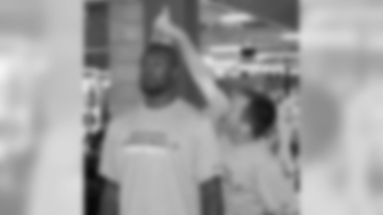 TE D.C. Jefferson gets his height verified