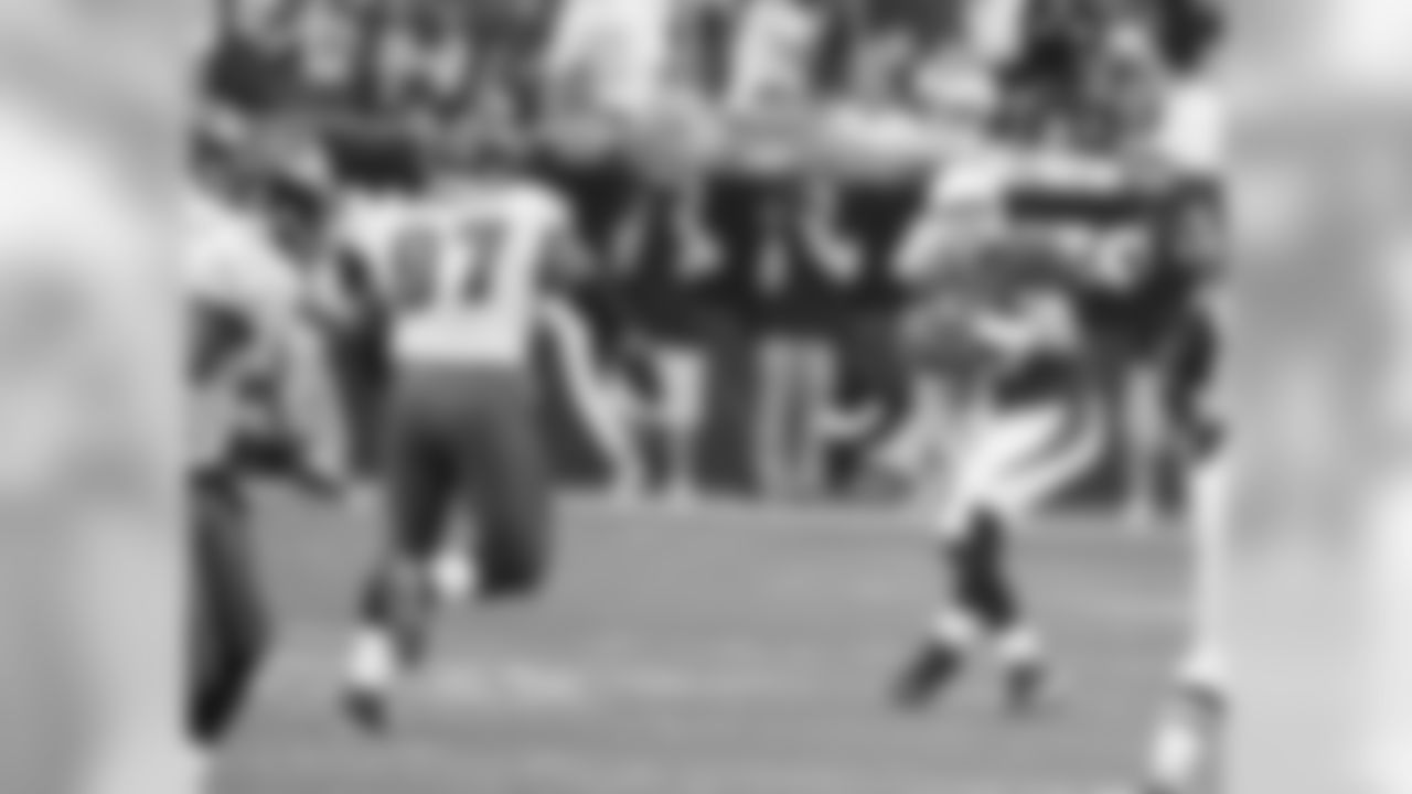 Launching a TD bomb to Larry Fitzgerald in the 2008 NFC Championship