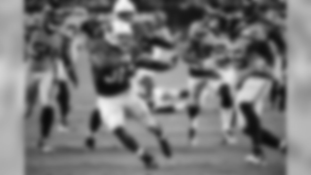 RB David Johnson makes a move