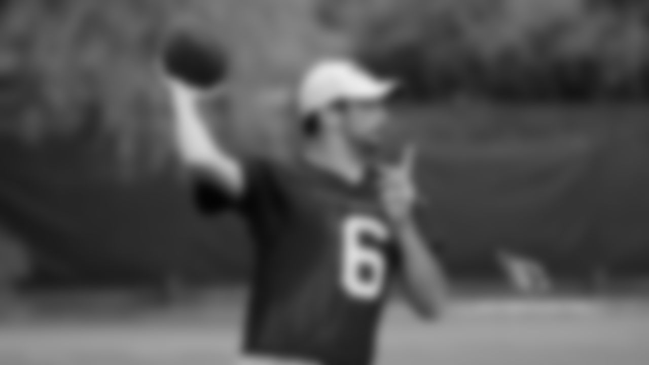 QB Charles Kanoff
