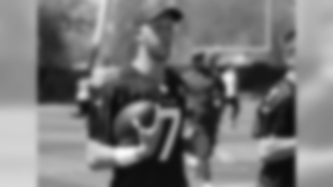 QB Mike Glennon
