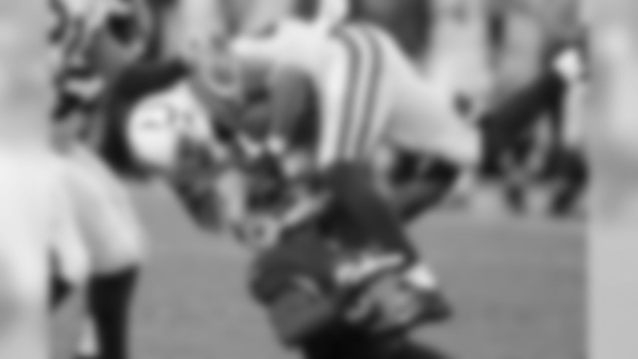 Bethel tackles Colts returner David Reed in 2013