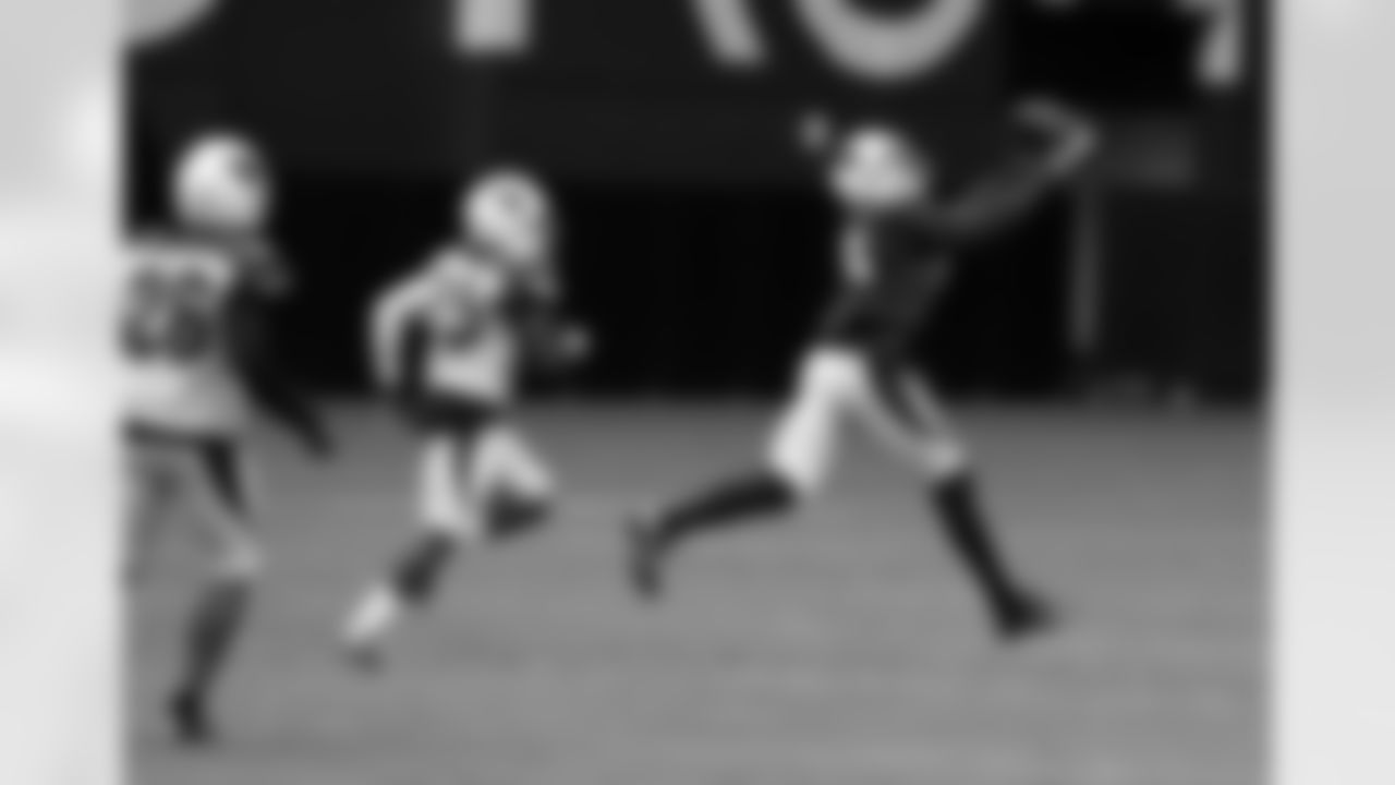 WR Michael Floyd with the grab